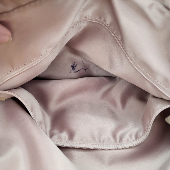 Coach Cream & Beige Bag, Detachable Strap, Double Zip Closure, VERY Substantial - Picture 12 of 12